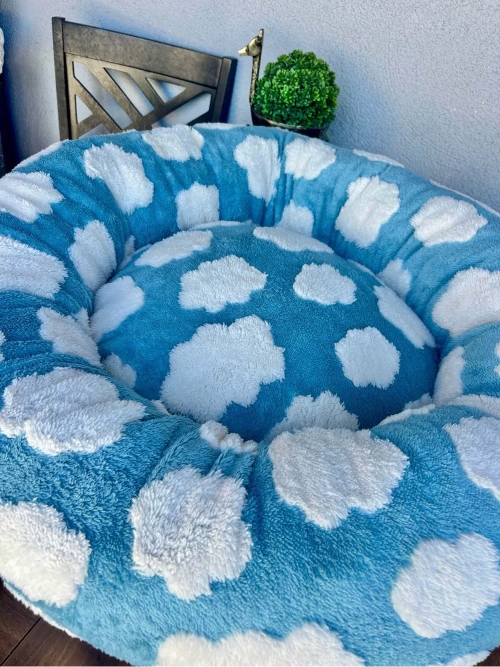 BEDSURE MEDIUM BLUE CLOUDS PET BED 🐶☁️💙